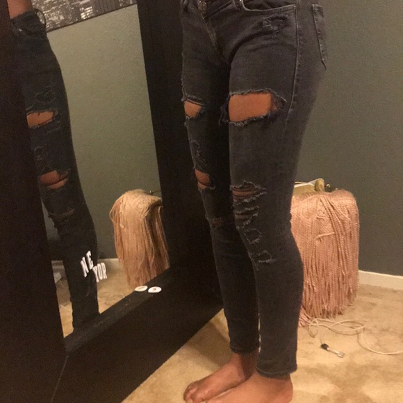 True Religion - Picture 3 of 4